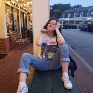 Meet your Posher, Cameron